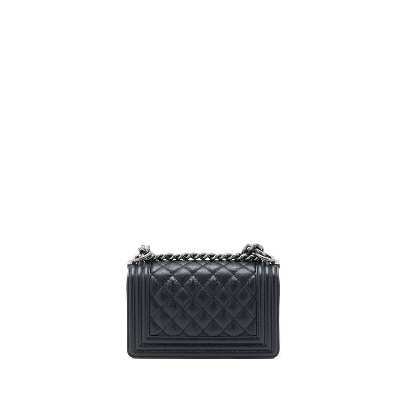 Chanel Small Boy Bag Caviar Black Ruthenium SHW (Microchip)