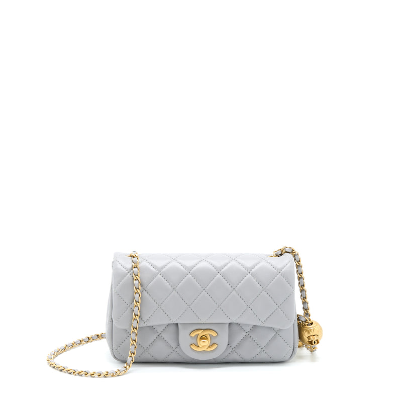 Chanel 21A Small 19 flap bag grey lambskin