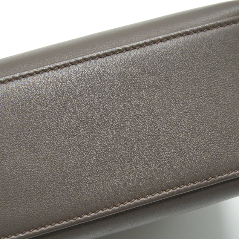 Hermes Kelly Pochette Swift 8F Gris Etain GHW Stamp Square P