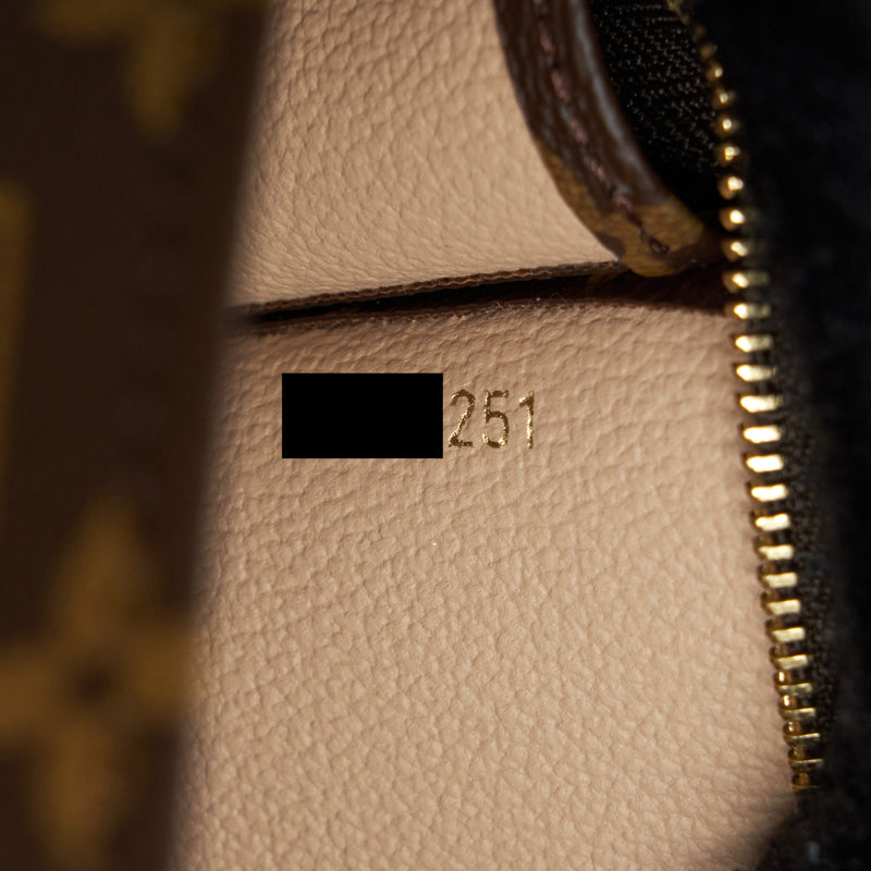 Louis Vuitton Toiletry Pochette 26 Monogram Canvas GHW