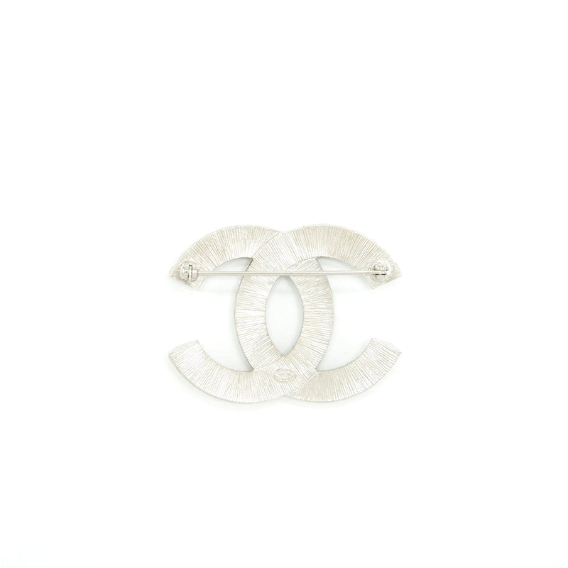 Chanel Metal And Stress Brooch Silver Tone