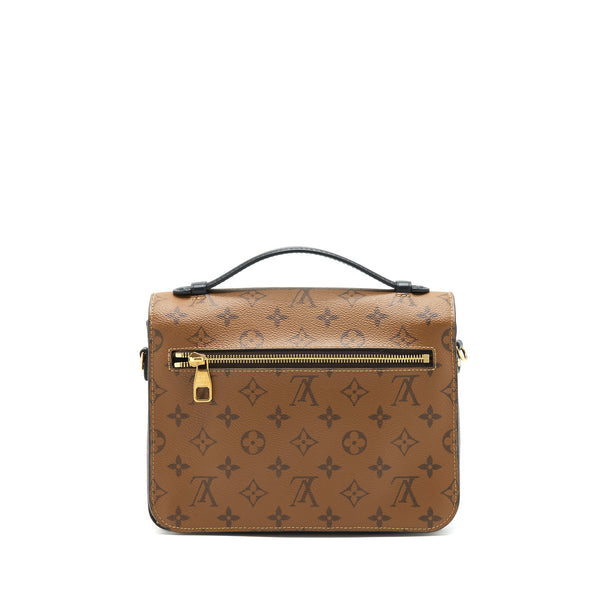Louis Vuitton Pochette Metis Monogram Canvas