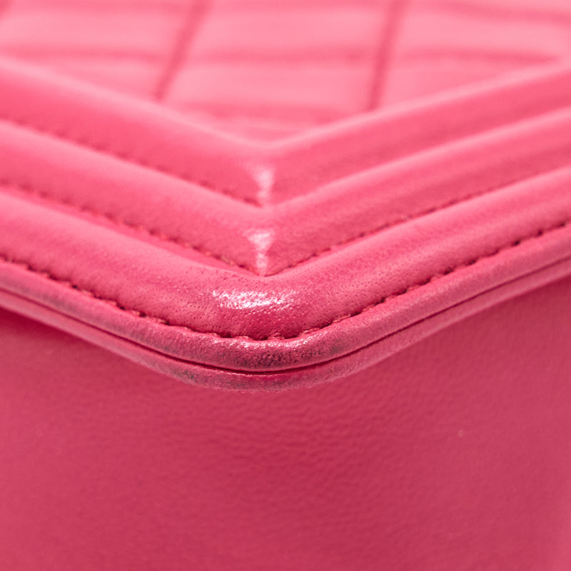 Chanel Medium Boy Bag Lambskin Pink GHW