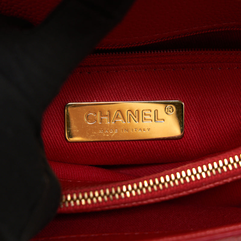 Chanel Flap Shoulder Bag With Chain Caviar in Red GHW