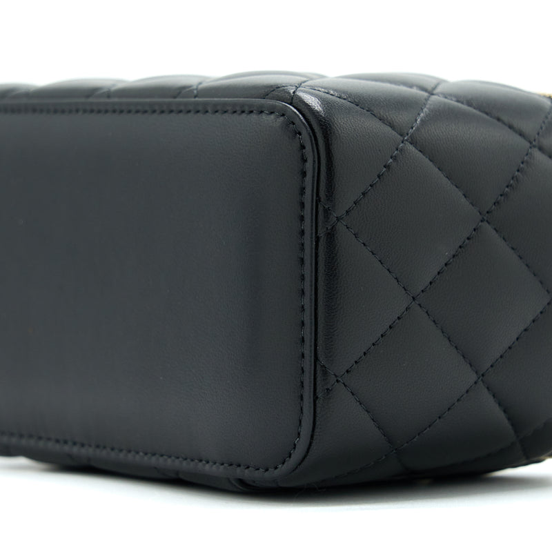 Chanel 22A Pearl Crush Long Vanity With Chain Lambskin Black GHW