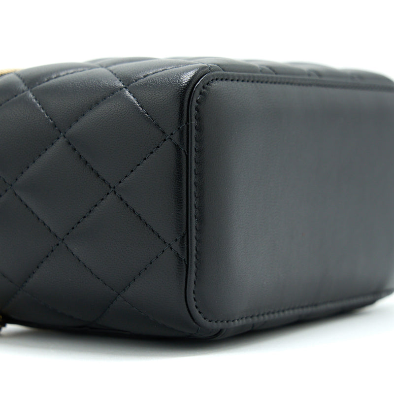 Chanel 22A Pearl Crush Long Vanity With Chain Lambskin Black GHW