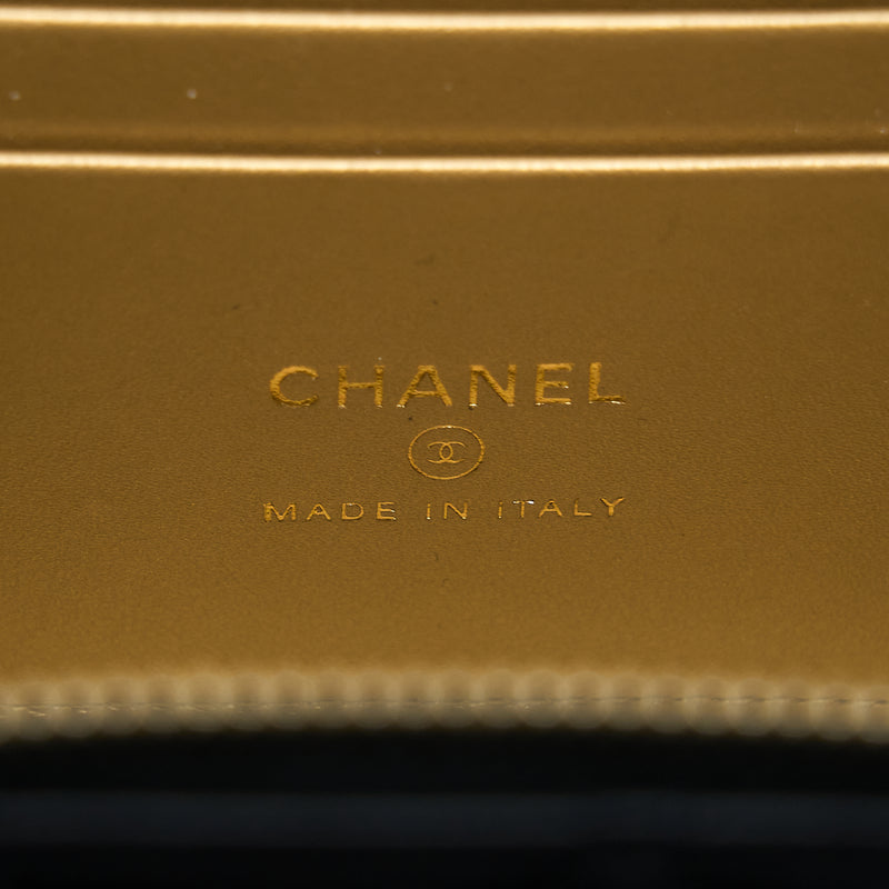 Chanel 22A Pearl Crush Long Vanity With Chain Lambskin Black GHW