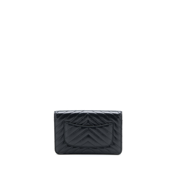 Chanel 2.55 Reissue Wallet On Chain Chevron Aged Calfskin Black Brushed GHW (Microchip)