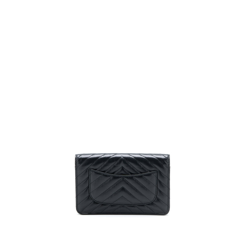 Chanel 2.55 Reissue Wallet On Chain Chevron Aged Calfskin Black Brushed GHW (Microchip)