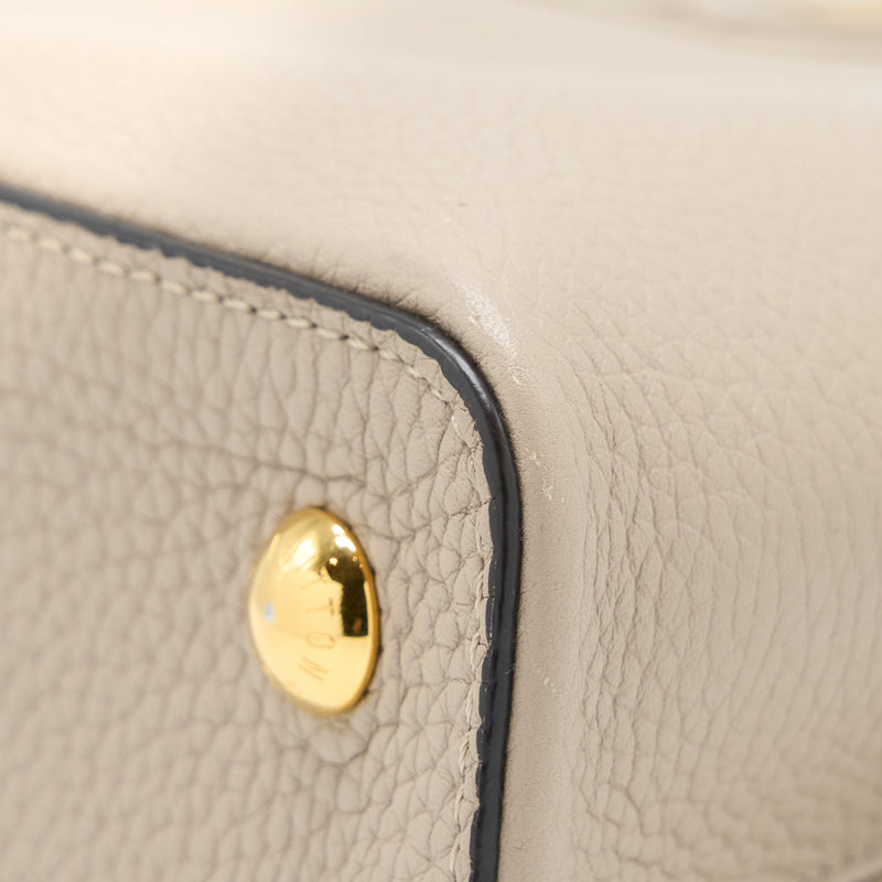 Louis Vuitton Capucine MM Taurillon Galet GHW