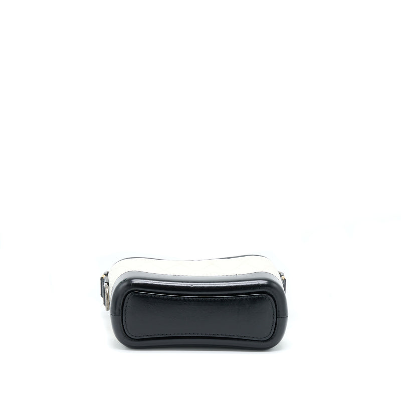 Chanel Small Gabrielle Hobo Bag White/Black Multicolour Hardware
