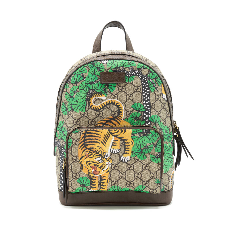 Gucci tiger print GG Supreme Backpack