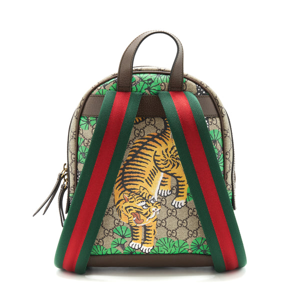 Gucci tiger print GG Supreme Backpack