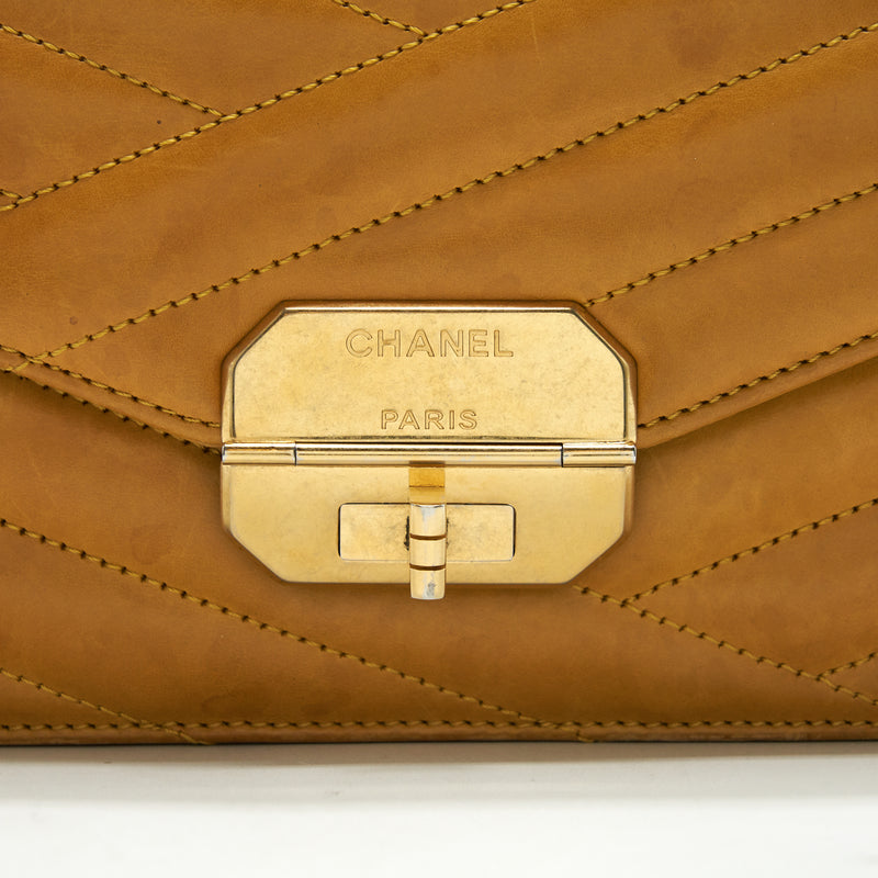 Chanel Chevron Envelope Flap Bag With Chain in Yellow GHW