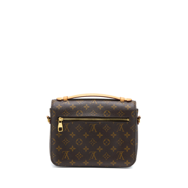 Louis Vuitton Pochette Metis Monogram Canvas GHW
