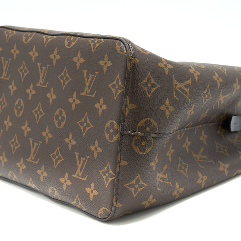 Louis Vuitton Neonoe Monogram canvas GHW