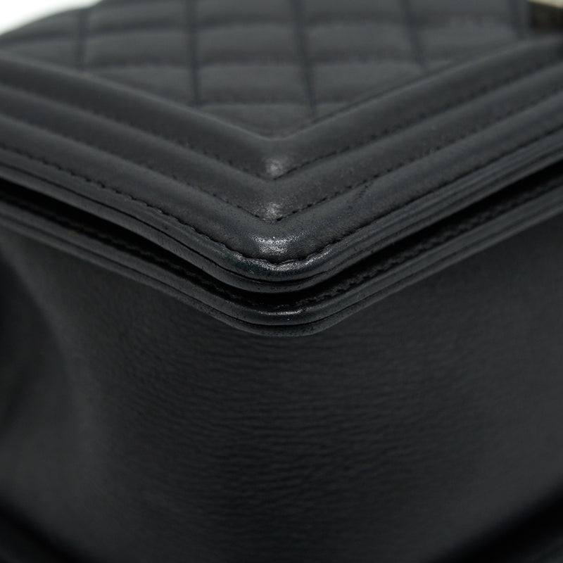 Chanel medium boy Chanel Handbag Black ruthenium hardware