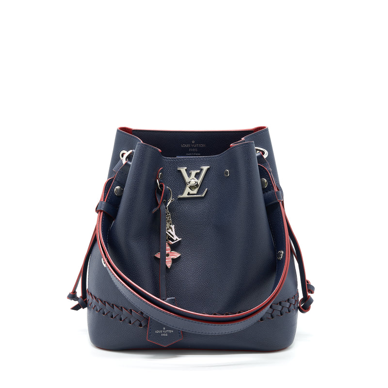 navy and red louis vuitton bag
