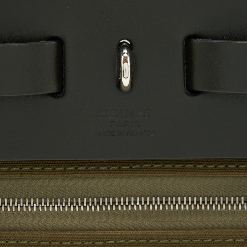 Hermes Herbag 31 Retourne Toile Officer Vert Olive/Khaki SHW Stamp Y