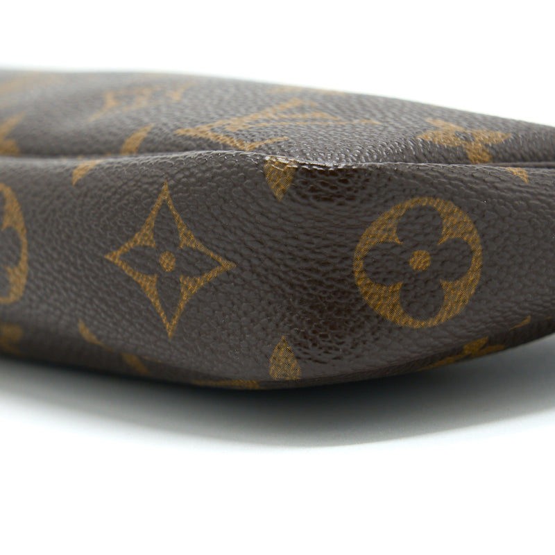 Louis Vuitton Pochette Accessories Monogram Canvas GHW