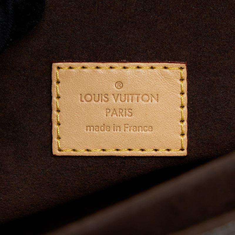 Louis Vuitton Pochette Metis Monogram Canvas GHW