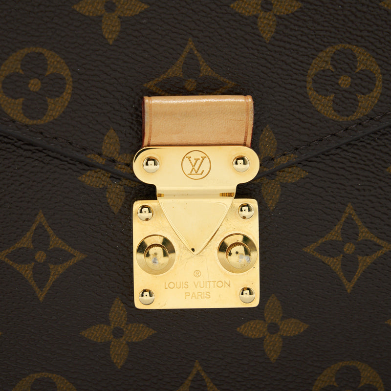 LOUIS VUITTON Pochette Metis Monogram Canvas