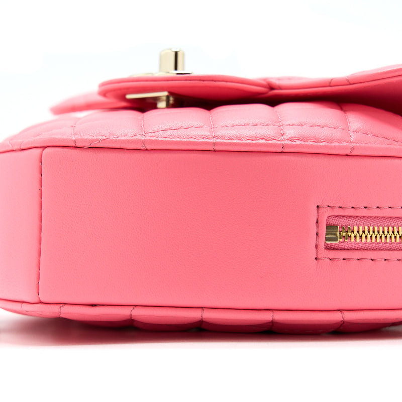 Chanel 22S Heart Bag Lambskin Pink LGHW (Microchip)