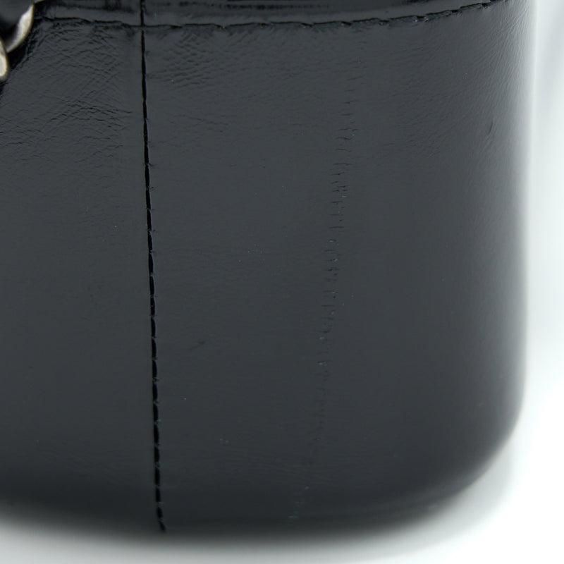Chanel New Medium Gabrielle Hobo Bag Aged Smooth Calfskin Multicolour Hardware