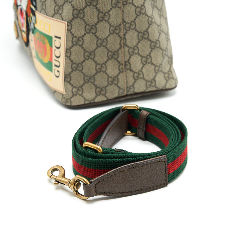 Gucci Supreme canvas tote Bag with sticker
