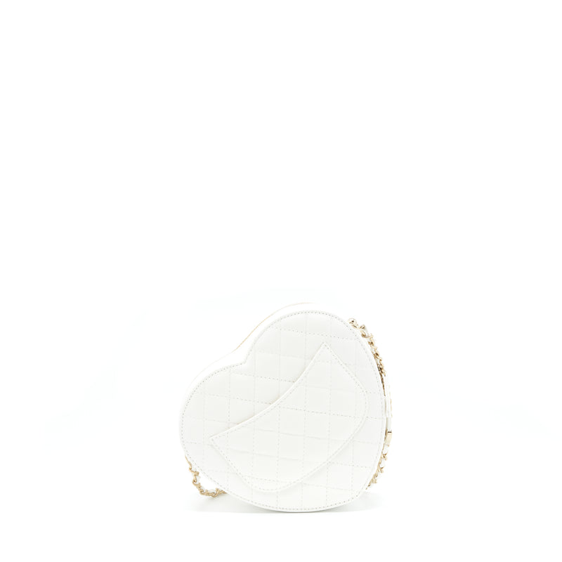 Chanel 22S Heart Bag Lambskin White LGHW (Microchip)