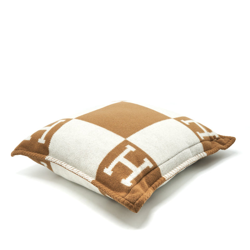 Hermes Avalon Pillow small mode