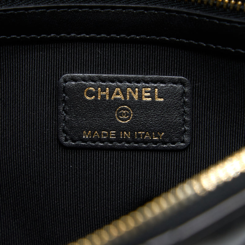Chanel O-Case Pouch Pearl/Aged Calfskin Black LGHW