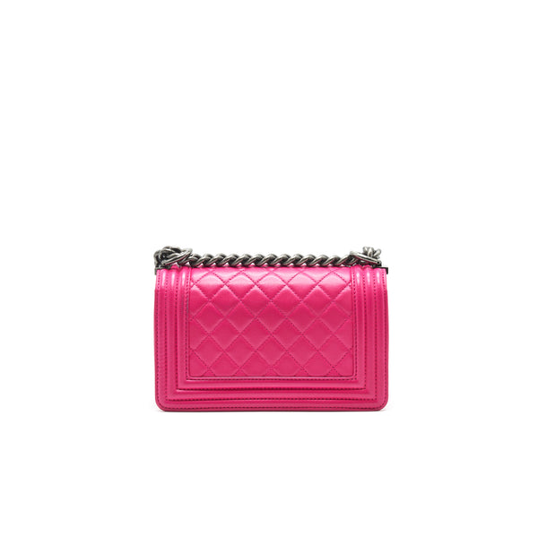 CHANEL SMALL BOY BAG LAMBSKIN RUTHENIUM HARDWARE HOT PINK