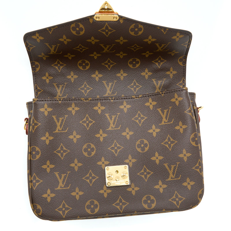 Louis Vuitton Pochette Métis Monogram Canvas GHW