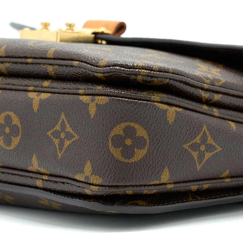 Louis Vuitton Pochette Metis Monogram Canvas GHW