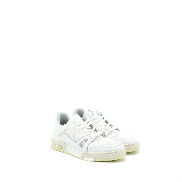 Louis Vuitton LV Trainer Sneaker White. Size 09.0