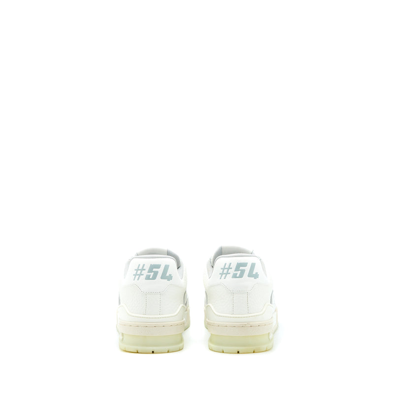 Louis Vuitton Size 5 Trainer Sneaker Calfskin White