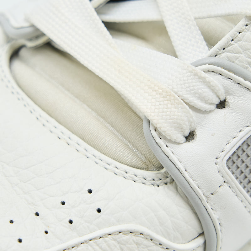Louis Vuitton Size 5 Trainer Sneaker Calfskin White
