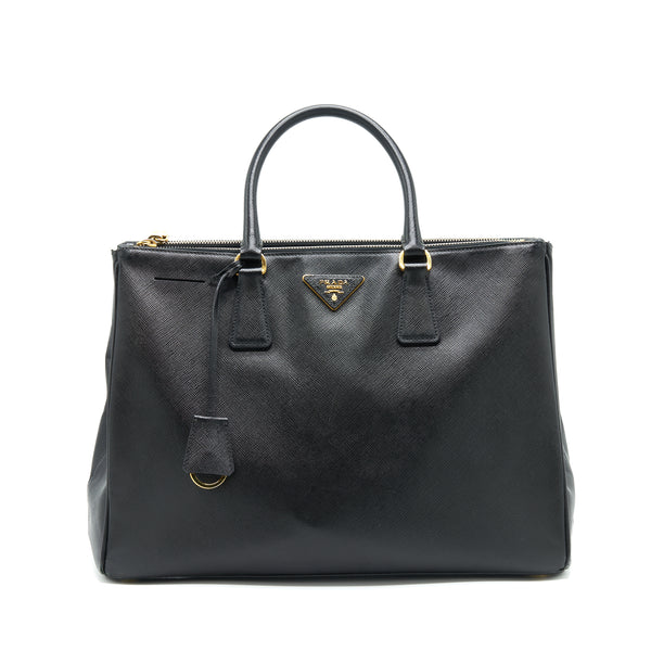 Prada Saffiano Tote Large in Black