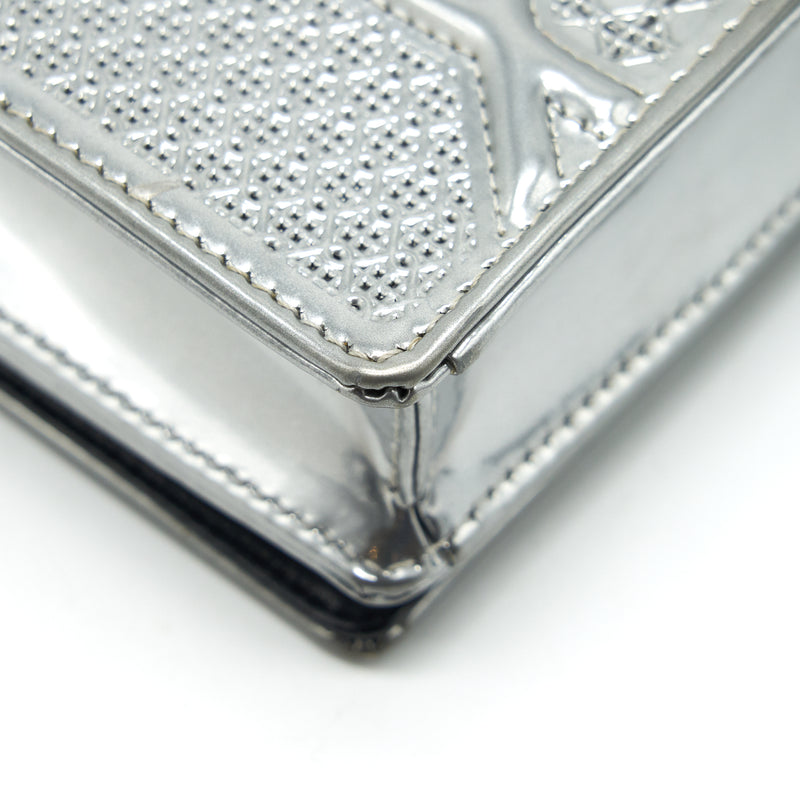 Dior Diorama Wallet on Chain Metallic Silver SHW