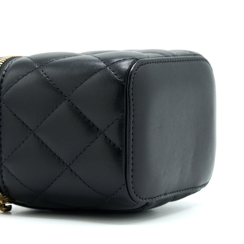 Chanel 22A Pearl Crush Mini Vanity With Chain Lambskin Black GHW