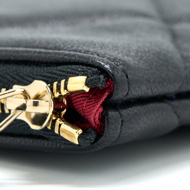 Chanel 19 Clutch Lambskin Black GHW