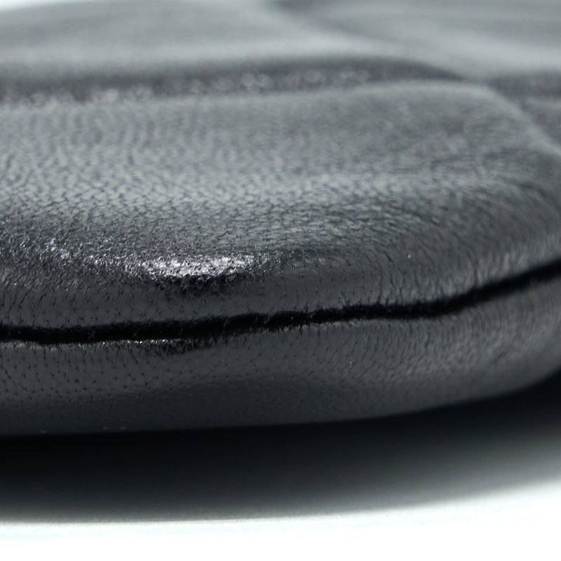 Chanel 19 Clutch Lambskin Black GHW