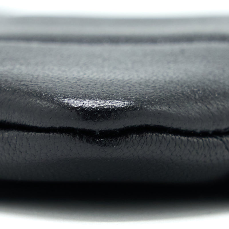 Chanel 19 Clutch Lambskin Black GHW