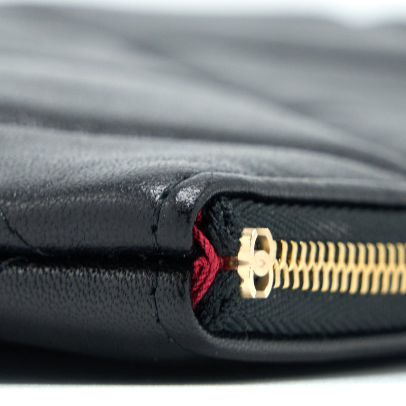 Chanel 19 Clutch Lambskin Black GHW