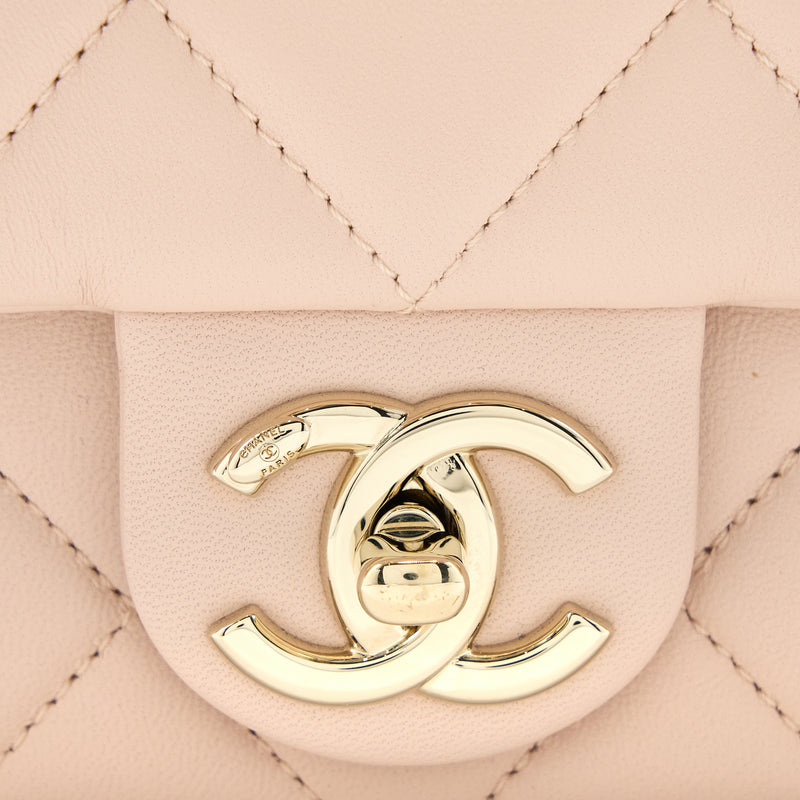 Chanel 22C Rectangular Flap Bag with Giant Top Handle Lambskin Pink LGHW(Microchip)