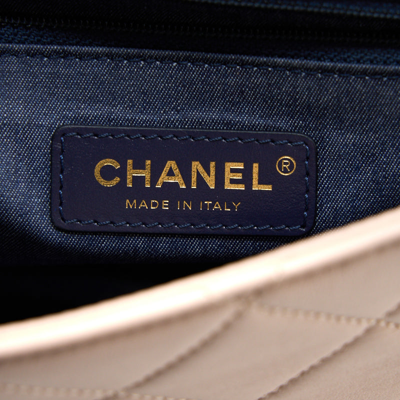 Chanel 22C Rectangular Flap Bag with Giant Top Handle Lambskin Pink LGHW(Microchip)