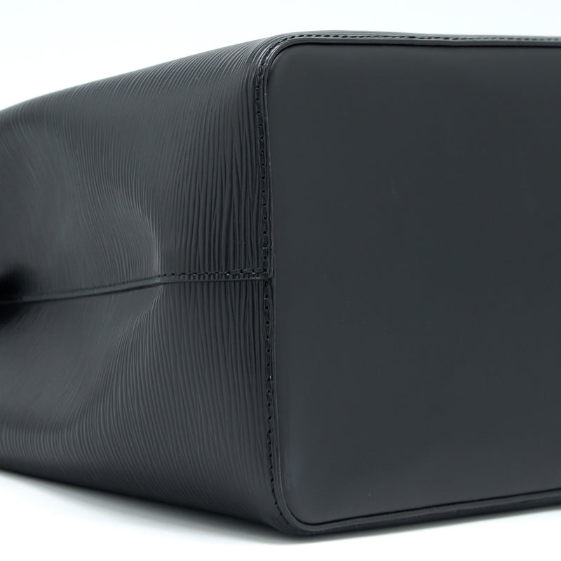 Louis Vuitton Neonoe Epi Black SHW