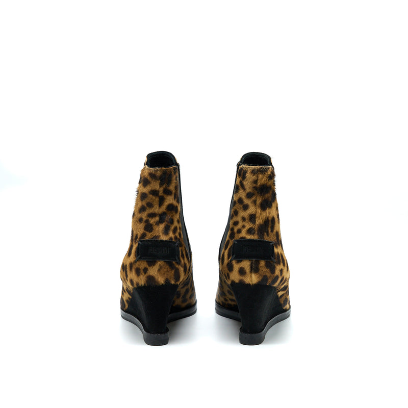Fendi Size 36 Leopard Print Boots