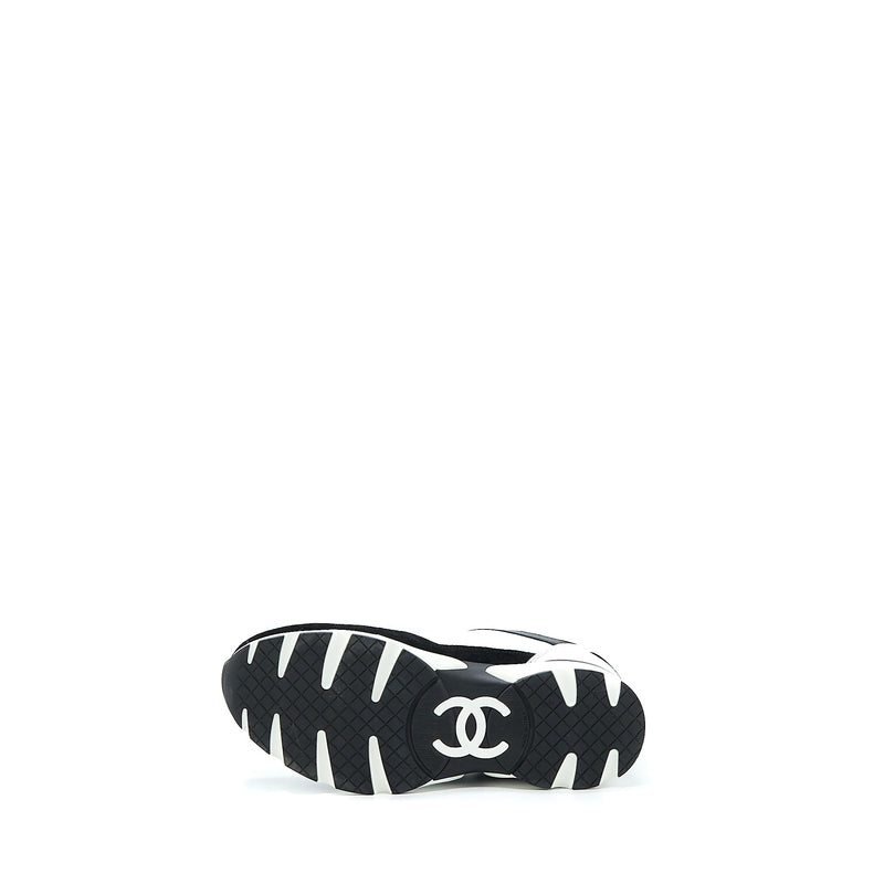 Chanel Size 39 Trainers Suede Black/White/Silver